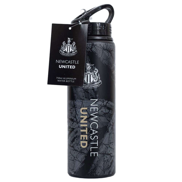 Newcastle United FC HD Printed Aluminium Drinks Bottle LKT Sport Textured HD printed aluminium drinks bottleFeaturing the Newcastle crest and text in white and goldCanteen quench cap with a closable drinking spoutOfficial licensed productApprox 750ml (25o