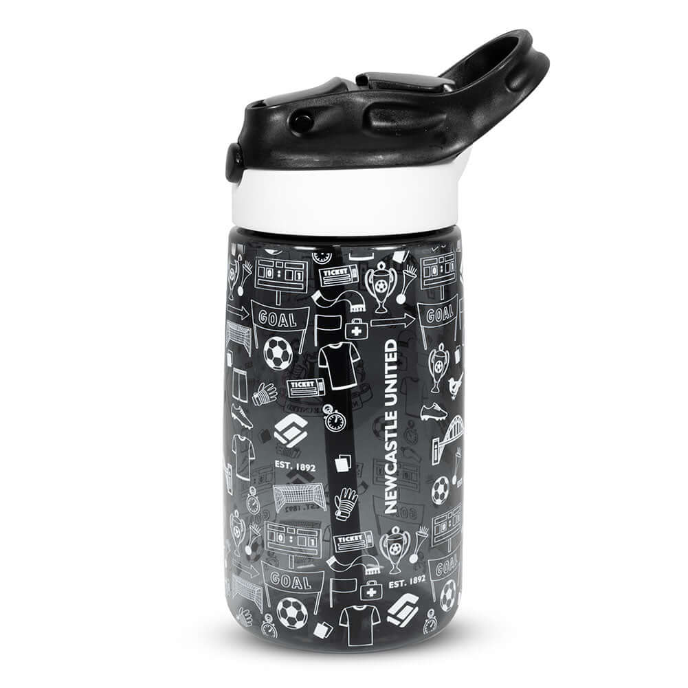 Newcastle United FC Junior Water Bottle LKT Sport Vibrant black kids water bottleWith a white Newcastle crest and fun icon designWith a screw top lid and a closable drinking spoutOfficial licensed productApprox 480ml (17oz)Approx 17cm tall, 7cm in diamete Main image