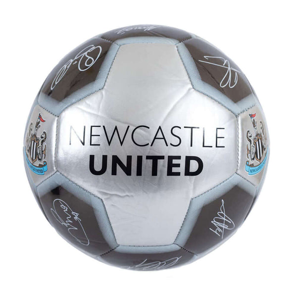 Newcastle United FC Sig 26 Skill Ball LKT Sport High spec 26 panel footballStriking Newcastle United FC branding featuring the Newcastle crest plus official player signature printsSkill practice ball suitable for all agesOfficial licensed productSize 1 fo