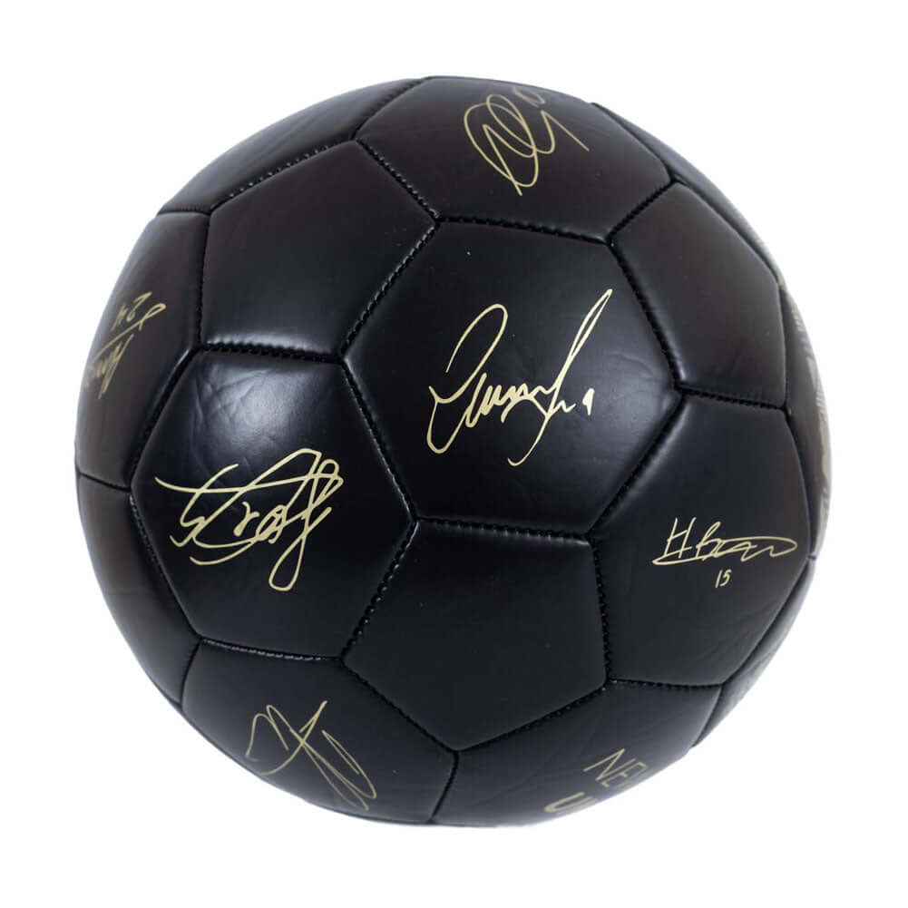 Newcastle United FC Sig Gold Phantom Skill Ball LKT Sport Matte black phantom design PVC football32 panel ball with gold design detail, club crest and official player signature printsSkill practice ball suitable for all agesOfficial licensed productSize 1