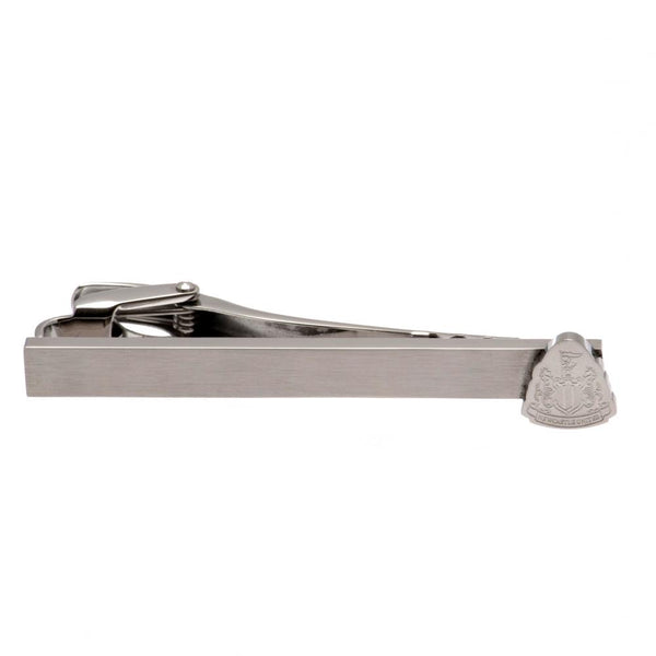 Newcastle United FC Stainless Steel Tie Slide LKT Sport Stylish and discreet design tie slide Stainless steel pin featuring the Newcastle crest With a crocodile clip back Official licensed product Approx 60mm x 12mm Presented in a gift box Tie Clips