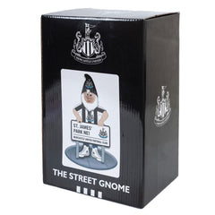 Newcastle United FC Street Sign Gnome LKT Sport Resin garden gnome wearing classic home kit coloursFeaturing the St James' Park street signOfficial Licensed MerchandiseApprox 25cm tall Lawn Ornaments