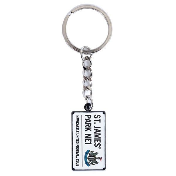 Newcastle United FC Street Sign Keyring LKT Sport Metal rectangular keyring with chain and split ringFull colour street sign designMetal alloy with silver style finishOfficial licensed productApprox 35mm x 20mm Keychains