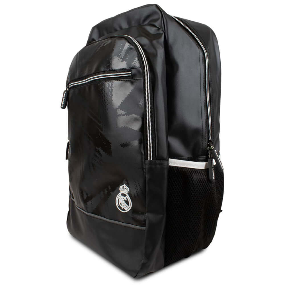 Real Madrid FC Commuter Backpack LKT Sport Stylish black backpack featuring a white Real Madrid crestPadded back panel for comfort with adjustable shoulder straps and double carry strapsMain compartment has a large double zipped opening for easy access2 m