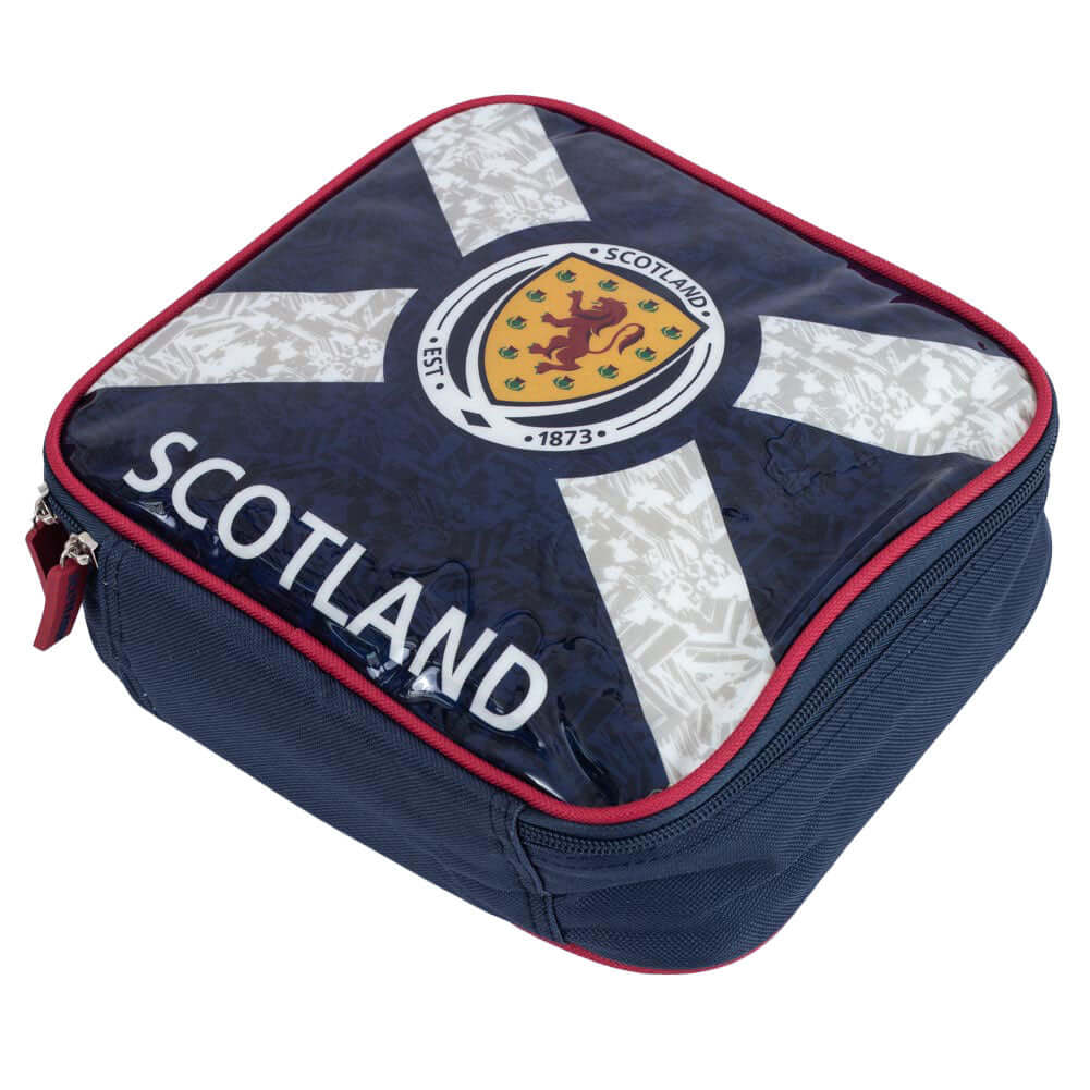 Scottish FA Lunch Bag LKT Sport Navy blue Scotland FA lunchbag featuring Scotland text and a full colour Scotland crestDouble zipped opening for easy accessRubber zip pulls featuring raised Scotland detailInternal elastic bottle holderWith carry handleOff