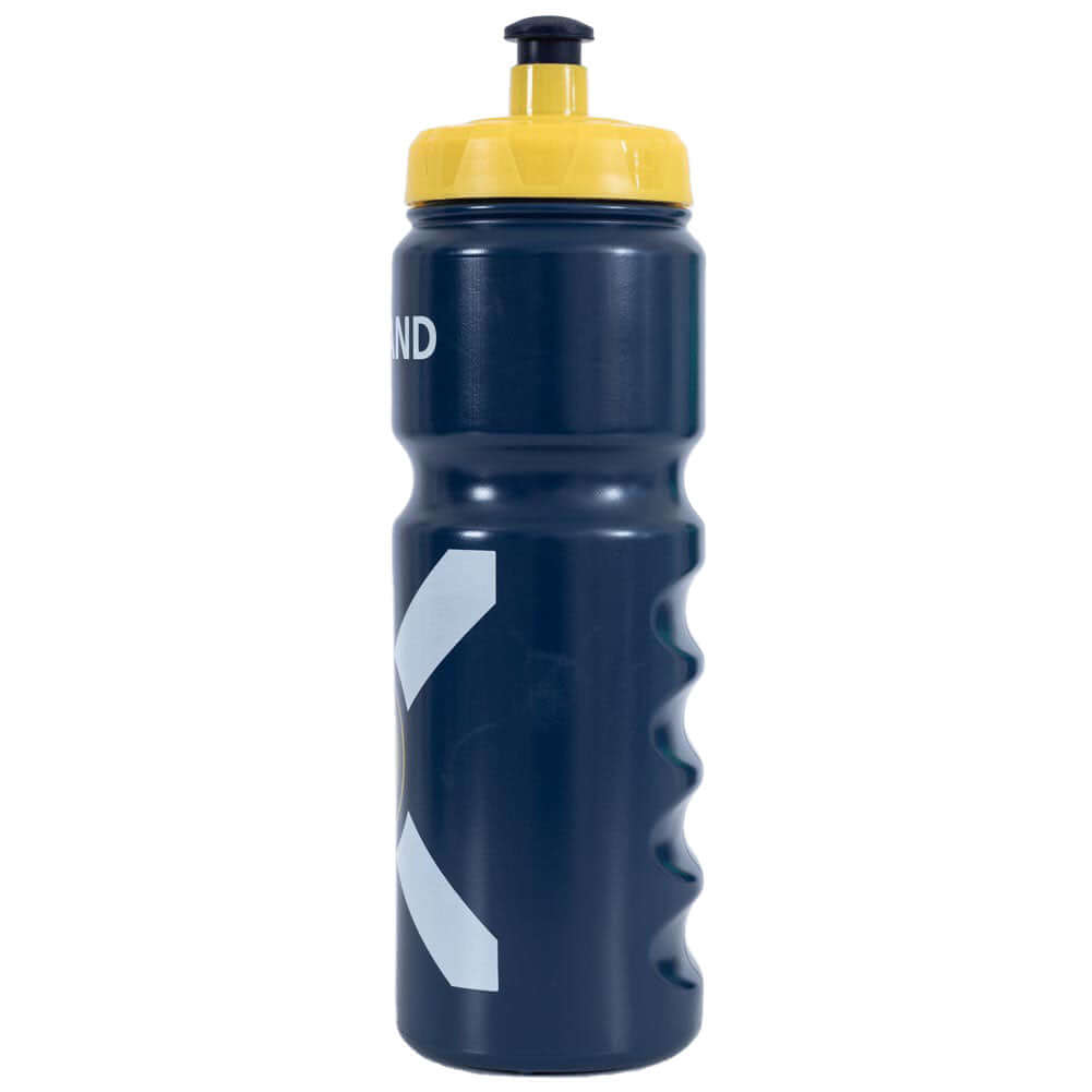 Scottish FA Plastic Drinks Bottle LKT Sport Easy grip lightweight drinks bottleNavy blue drinks bottle with the Scotland crest in yellow on the frontFeatures the Scotland cross in whiteWith a screw top lid and push-pull drinking spoutOfficial licensed pro