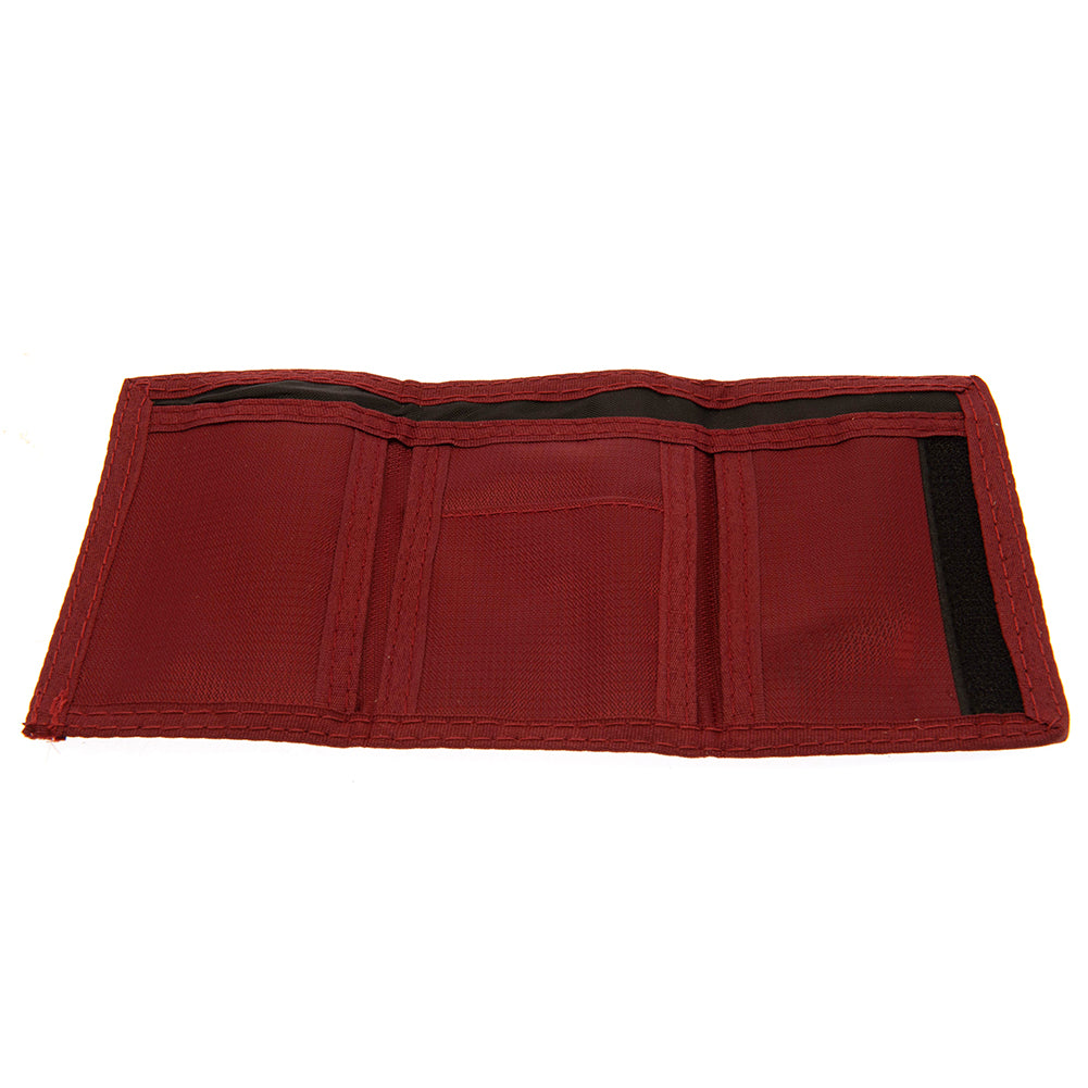  https://imageoffloads.taylorsmerchandise.com/wp-content/uploads/TM-01375-West-Ham-United-FC-Nylon-Wallet-CR-1.jpg