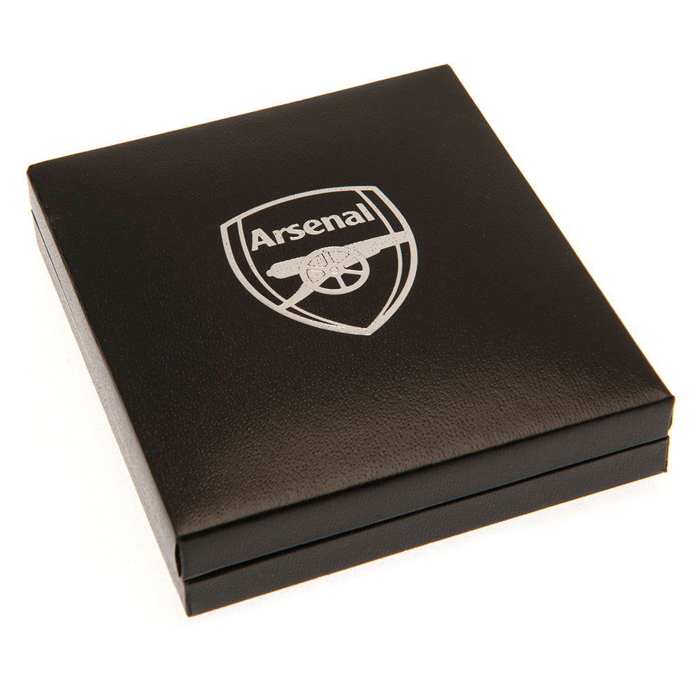  https://imageoffloads.taylorsmerchandise.com/wp-content/uploads/TM-03582-Arsenal-FC-Silver-Plated-Boxed-Pendant-CR-3.jpg