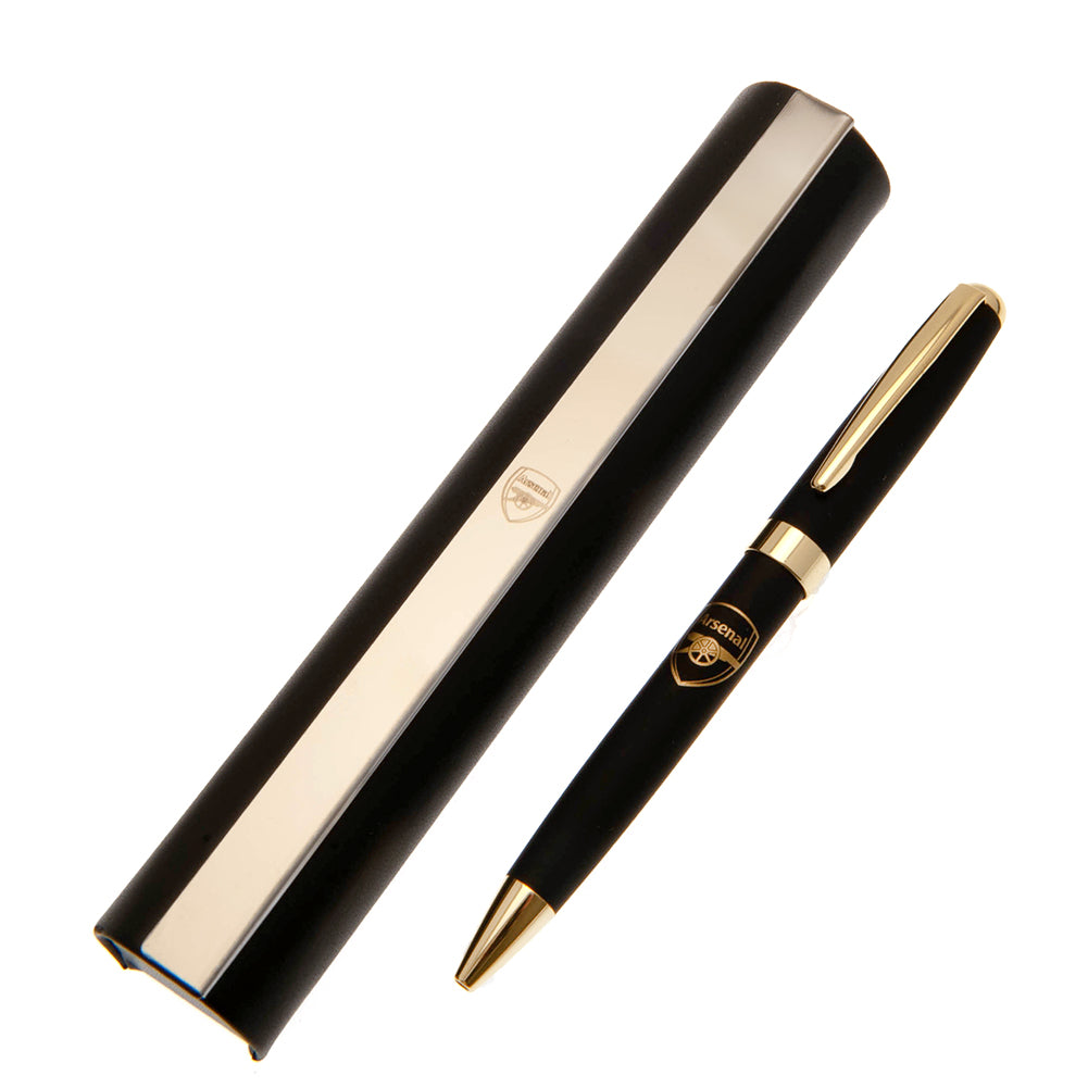 https://imageoffloads.taylorsmerchandise.com/wp-content/uploads/TM-03704-Arsenal-FC-Pen-Roll-Case.jpg