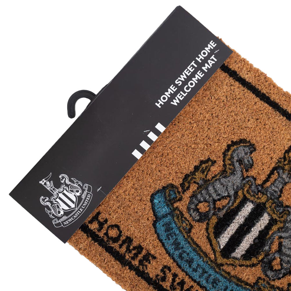  https://imageoffloads.taylorsmerchandise.com/wp-content/uploads/TM-04253-Newcastle-United-FC-Doormat-2.jpg