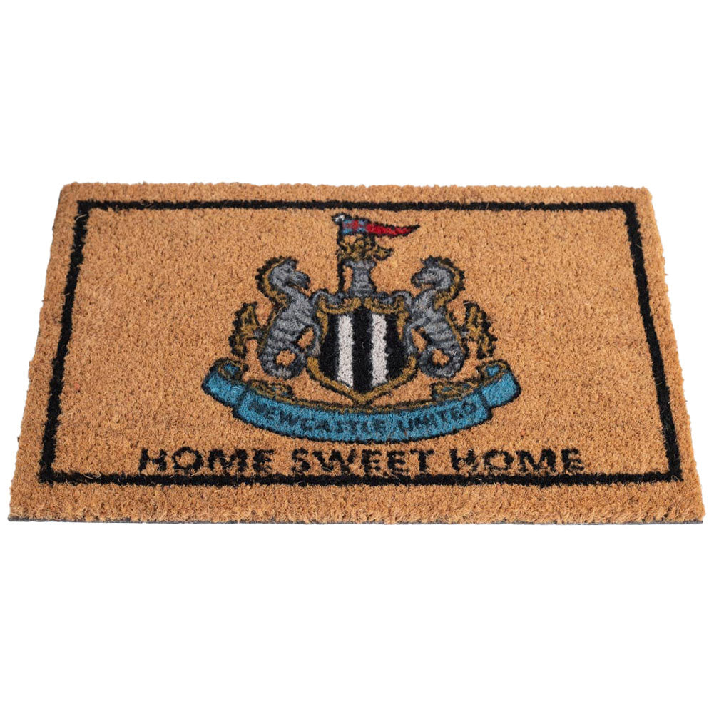 https://imageoffloads.taylorsmerchandise.com/wp-content/uploads/TM-04253-Newcastle-United-FC-Doormat.jpg