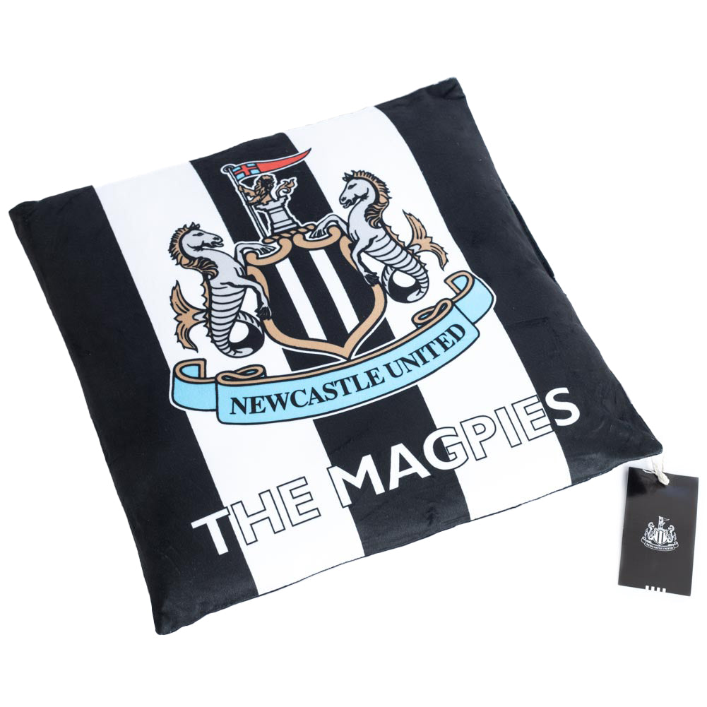  https://imageoffloads.taylorsmerchandise.com/wp-content/uploads/TM-04258-Newcastle-United-FC-Cushion-3.jpg