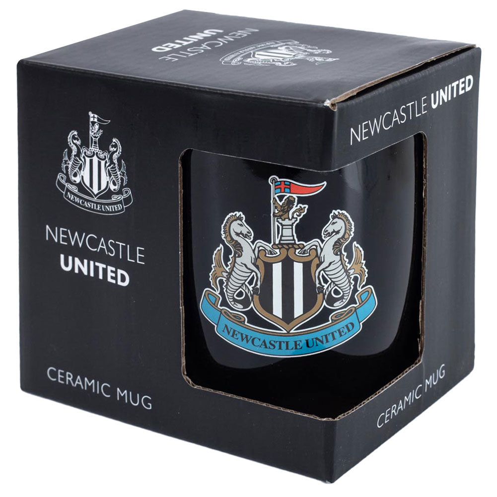  https://imageoffloads.taylorsmerchandise.com/wp-content/uploads/TM-04466-Newcastle-United-FC-Shaped-Mug-4.jpg