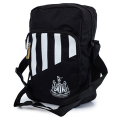  https://imageoffloads.taylorsmerchandise.com/wp-content/uploads/TM-04514-Newcastle-United-FC-Stripe-Shoulder-Bag-2.jpg
