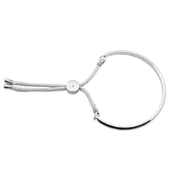  https://imageoffloads.taylorsmerchandise.com/wp-content/uploads/TM-05091-Arsenal-FC-Ladies-Rope-Bangle-2.jpg