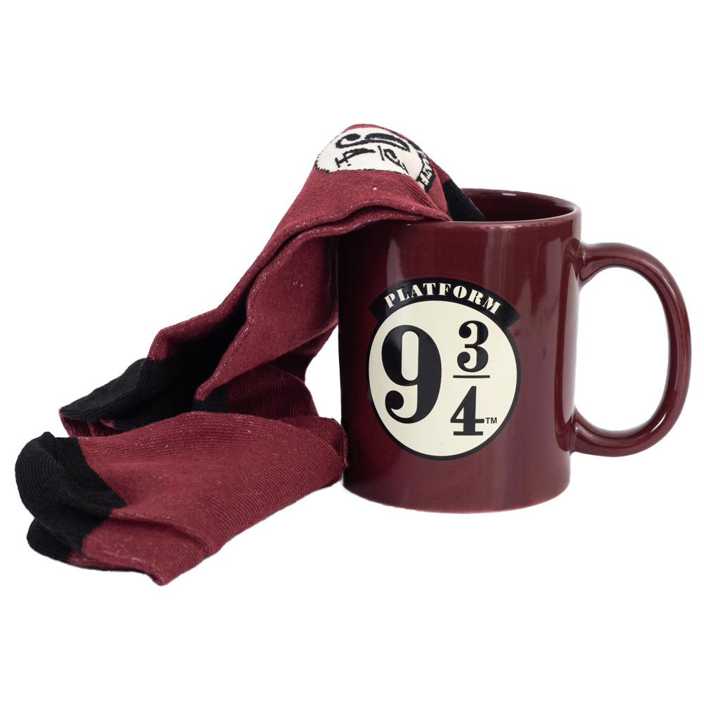 https://imageoffloads.taylorsmerchandise.com/wp-content/uploads/TM-05546-Harry-Potter-9-3-Quarters-Mug-Sock-Set.jpg