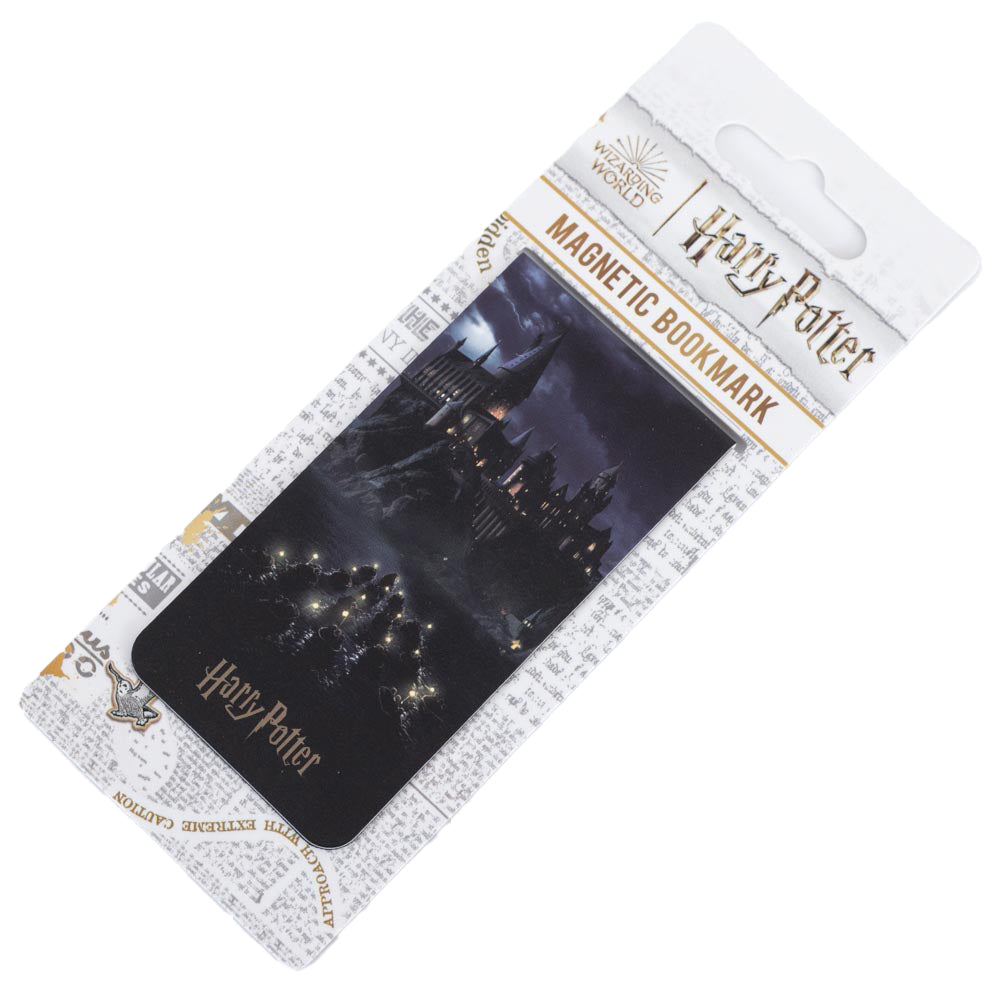  https://imageoffloads.taylorsmerchandise.com/wp-content/uploads/TM-05601-Harry-Potter-Hogwarts-Castle-Magnetic-Bookmark-4.jpg