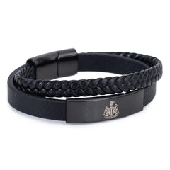  https://imageoffloads.taylorsmerchandise.com/wp-content/uploads/TM-06080-Newcastle-United-FC-Black-IP-Leather-Bracelet-1.jpg