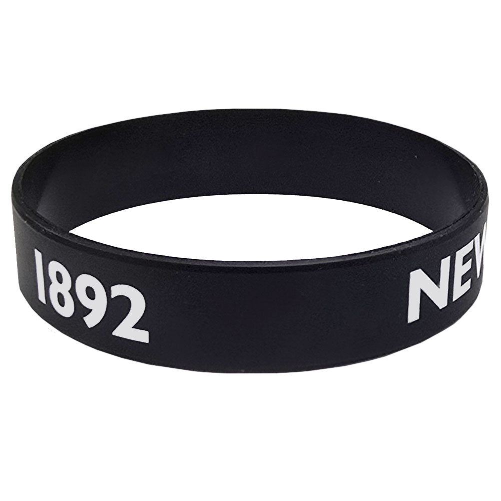  https://imageoffloads.taylorsmerchandise.com/wp-content/uploads/TM-06932-Newcastle-United-FC-Silicone-Wristband-1.jpg