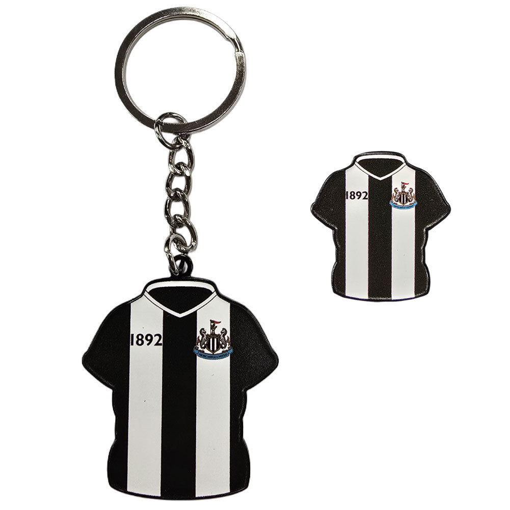 https://imageoffloads.taylorsmerchandise.com/wp-content/uploads/TM-07196-Newcastle-United-FC-Home-Kit-Keyring-Badge-Set.jpg