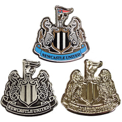 https://imageoffloads.taylorsmerchandise.com/wp-content/uploads/TM-07200-Newcastle-United-FC-3pc-Crest-Badge-Set.jpg