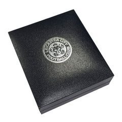  https://imageoffloads.taylorsmerchandise.com/wp-content/uploads/TM-08016-Leicester-City-FC-Silver-Plated-Boxed-Pendant-2.jpg