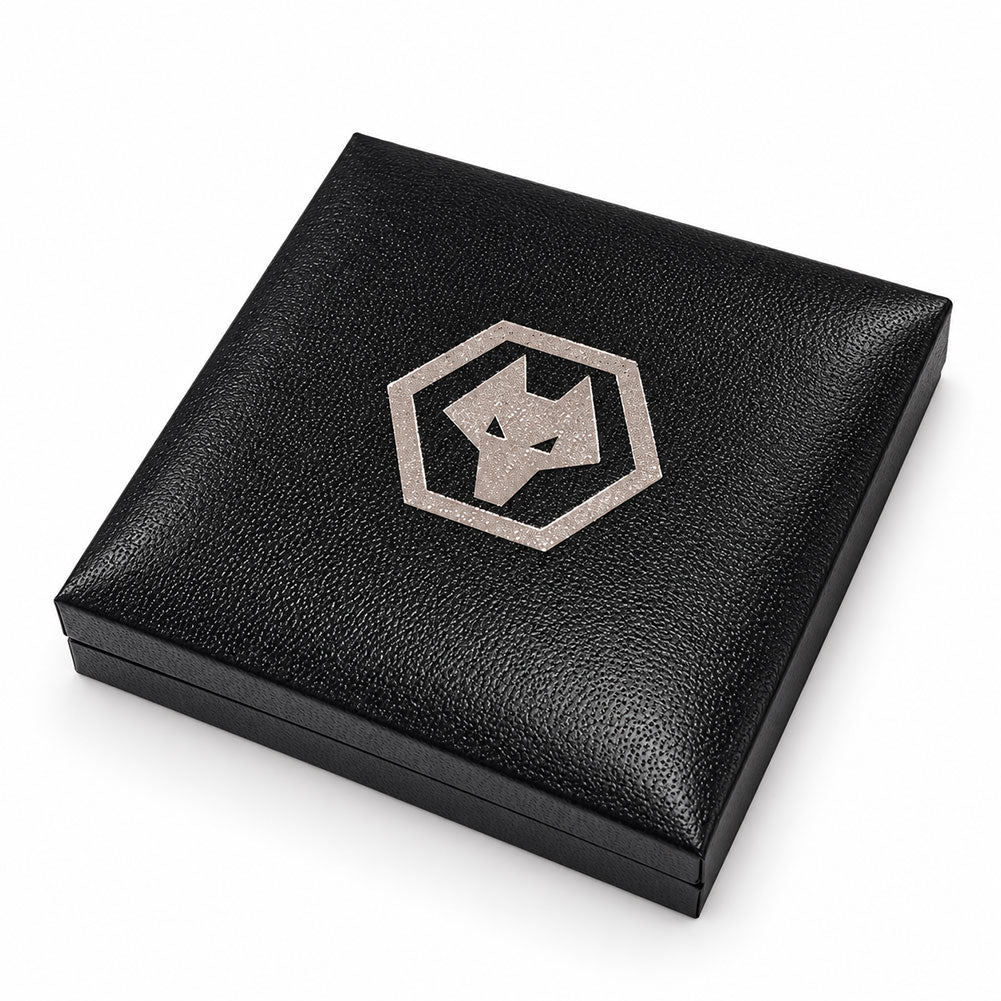  https://imageoffloads.taylorsmerchandise.com/wp-content/uploads/TM-08025-Wolverhampton-Wanderers-FC-Engraved-Dog-Tag-Chain-3.jpg
