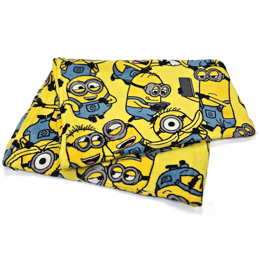 https://imageoffloads.taylorsmerchandise.com/wp-content/uploads/TM-08467-Minions-Fleece-Blanket.jpg Main image