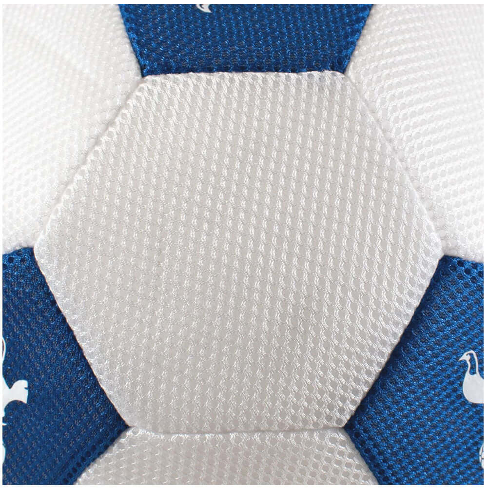 Tottenham Hotspur 14" Mesh Ball LKT Sport White and blue 14 inch mesh ball featuring white Tottenham crestsLightweight, safe and soft designThis massive mesh ball brings Tottenham spirit to your garden games for kidsOfficial licensed productApprox 14 inch