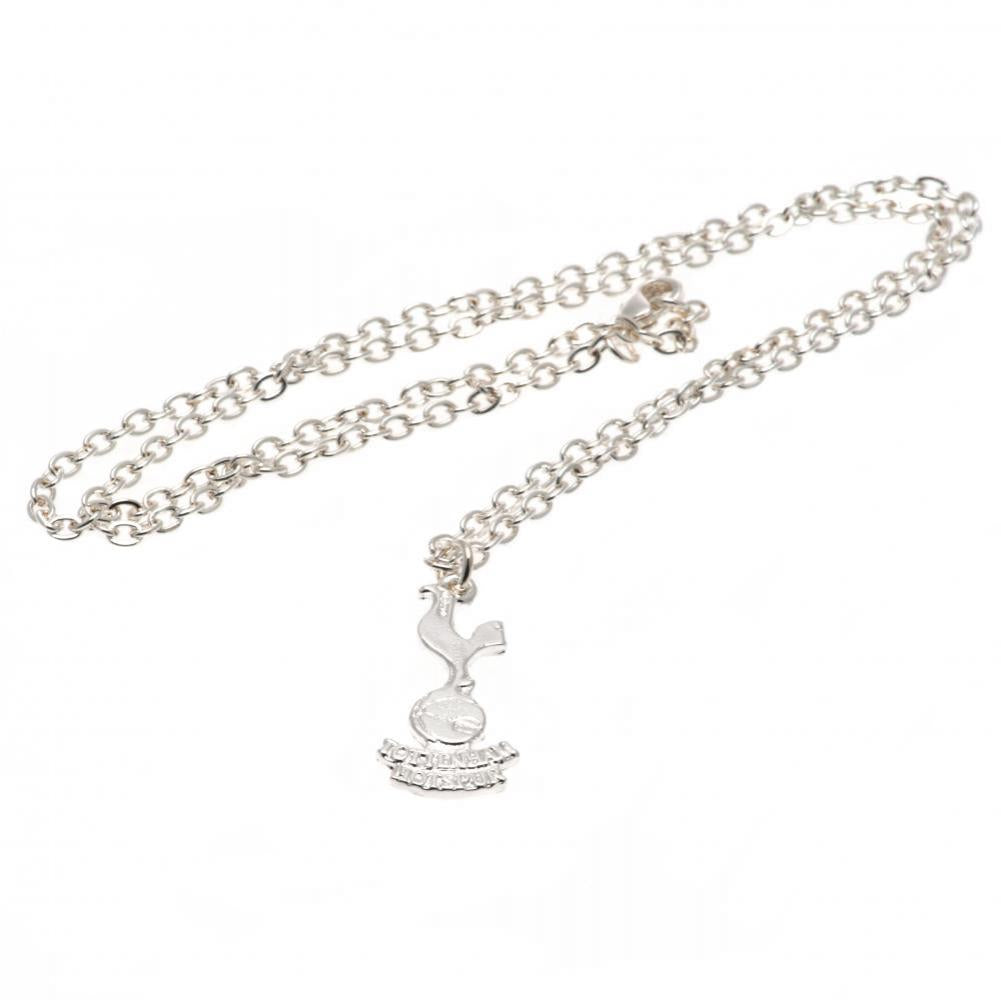 Tottenham Hotspur FC Silver Plated Pendant & Chain LKT Sport Silver plated pendant and necklace Featuring a Spurs crest pendant on a chain necklace With a lobster clasp Official licensed product Necklace approx 50cm (20 inches) Pendant approx 25mm x 10mm Imagen principal del producto