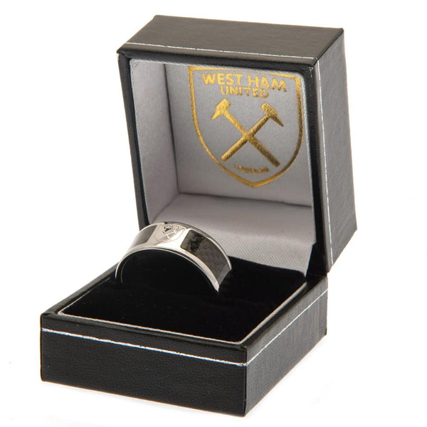 West Ham United FC Carbon Fibre Ring Medium LKT Sport Stainless steel ring featuring a carbon fibre woven effect insertEngraved with the Hammers crestOfficial licensed productInternal diameter approx 20mmRing size U Rings