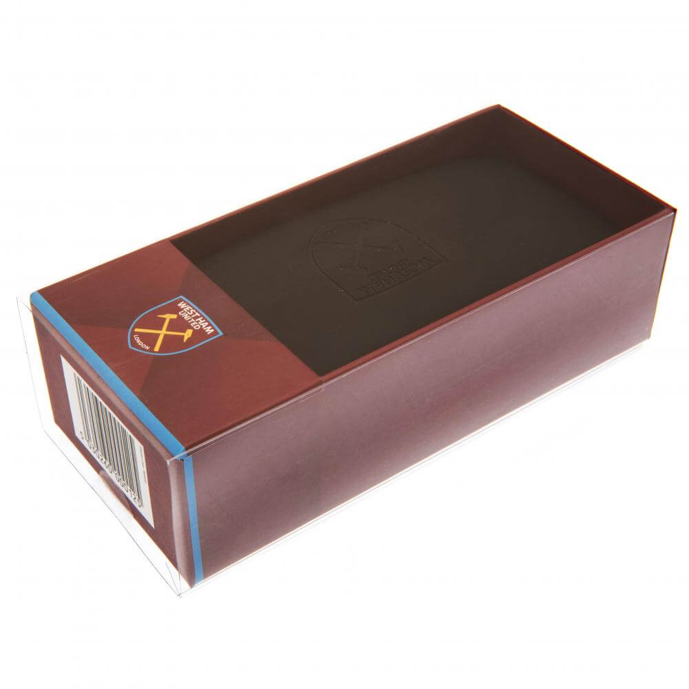 West Ham United FC Glasses Case LKT Sport Black debossed glasses caseSuitable for glasses and sunglassesAlso includes a lense cloth with the club crestOfficial licensed productApprox 16cm x 6.5cm Eyewear Cases